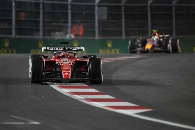Formula 1 grasās izmantot mākslīgo intelektu, lai kontrolētu trases limitu ievērošanu