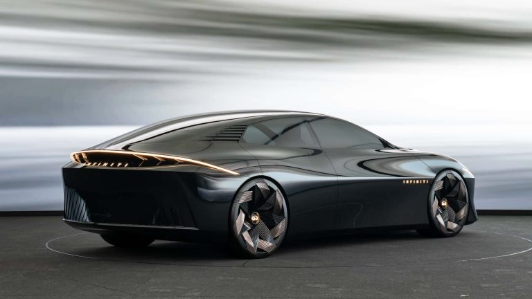 Nissan gatavo jaunās paaudzes Skyline, tam kļūstot elektriskam un nākot ar citām pārmaiņām