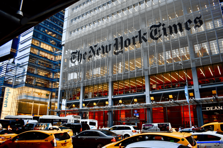 “The New York Times” iesūdz “OpenAI” un “Microsoft” par autortiesību pārkāpumiem