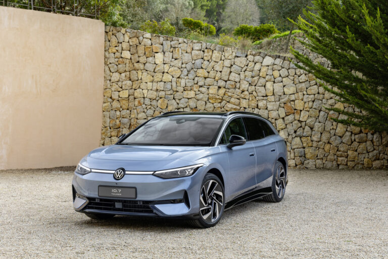 Volkswagen apsver rūpnīcu slēgšanu Ķīnā