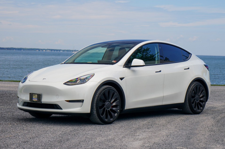 Tesla Model Y 2023. gadā kļuvis par pasaulē pārdotāko auto