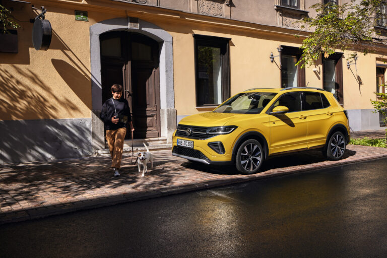 Populārā kompaktā SUV T-Cross modernizētā versija pieejama Latvijā