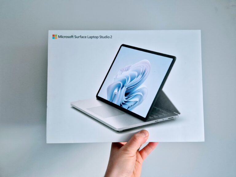 Microsoft Surface Laptop Studio 2 hibrīda portatīvā datora apskats