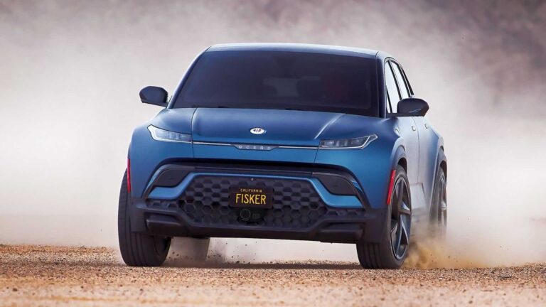 Elektroauto ražotājs Fisker dramatiski samazina mašīnu cenas, cenšoties glābties no kraha