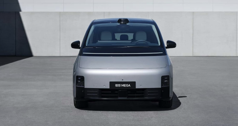 Ķīniešu elektriskais minivens demonstrē fantastisku uzlādes sniegumu – 10 minūtēs 500 kilometri