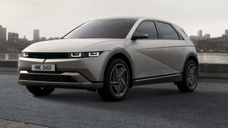 “Porsche” saka, ka “Hyundai IONIQ5 N” ir ļoti, ļoti iespaidīgs auto