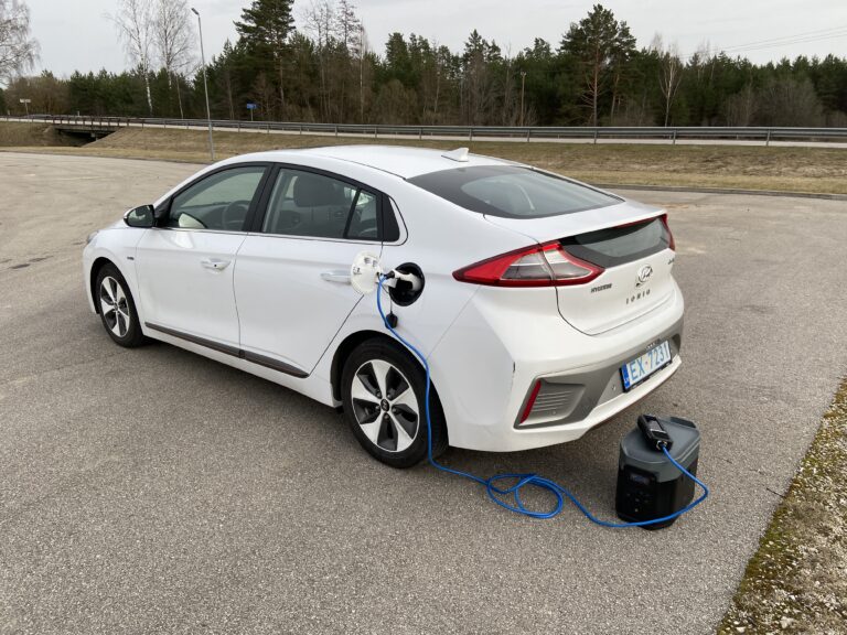 Kā es ar lietoto elektroauto 1000km testā pārspēju Tesla Model 3 Long Range