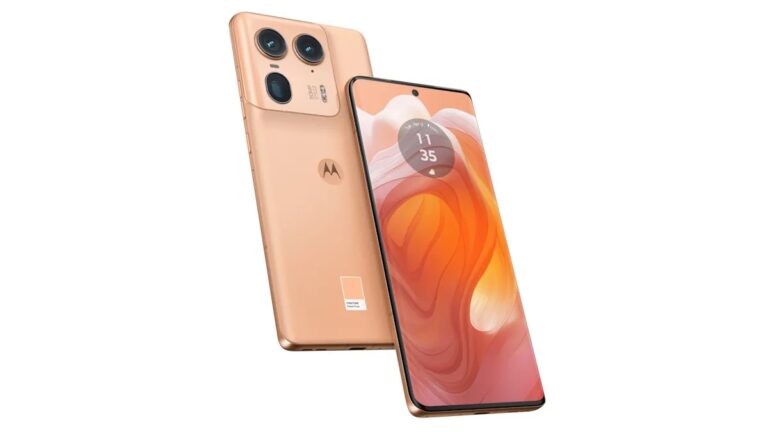 Motorola prezentē Moto Edge 50 Ultra viedtālruni ar īstu koka aizmuguri
