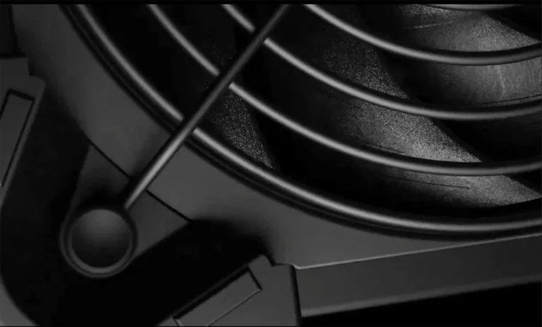 Noctua vasaras karstumu pūtīs prom ar galda ventilatoru