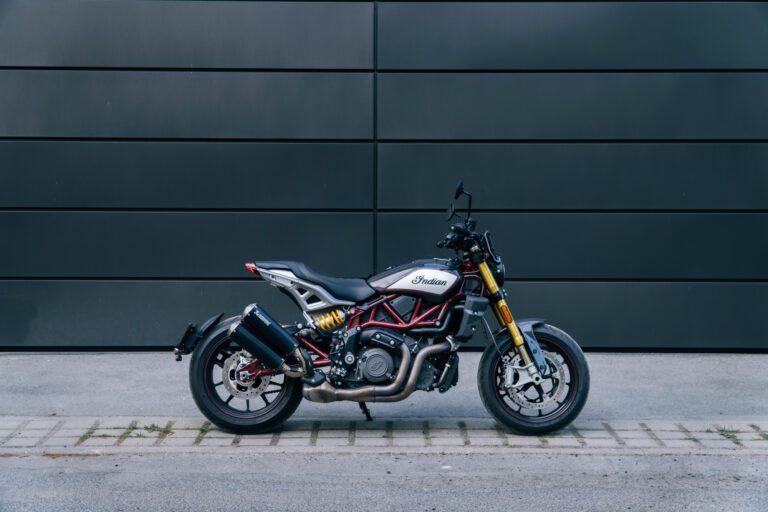 Indian FTR 1200 apskats: ne gluži tava tēva svētdienas motocikls