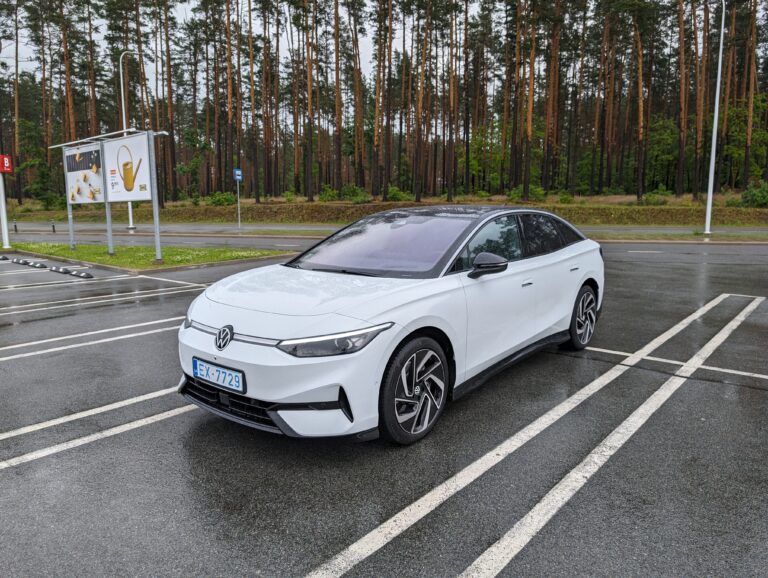 1000km brauciens ar Volkswagen ID.7 elektroauto (video)