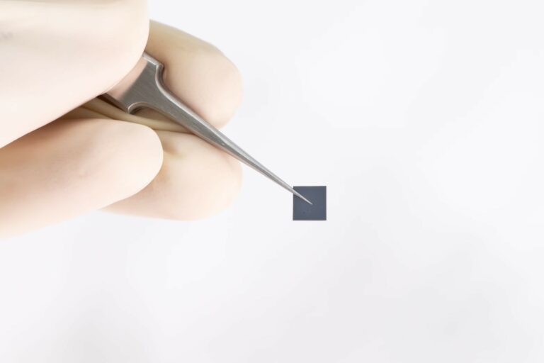 Nākotnē Apple ierīces varētu saņemt bateriju, kas ir 100 reizes efektīvāka