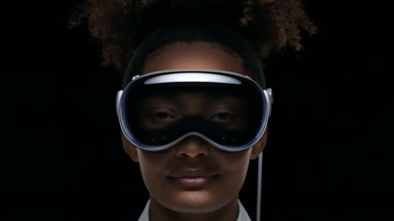 Apple uz nenoteiktu laiku atliek Vision Pro briļļu attīstību, lai koncentrētos uz lētāka modeļa izstrādi