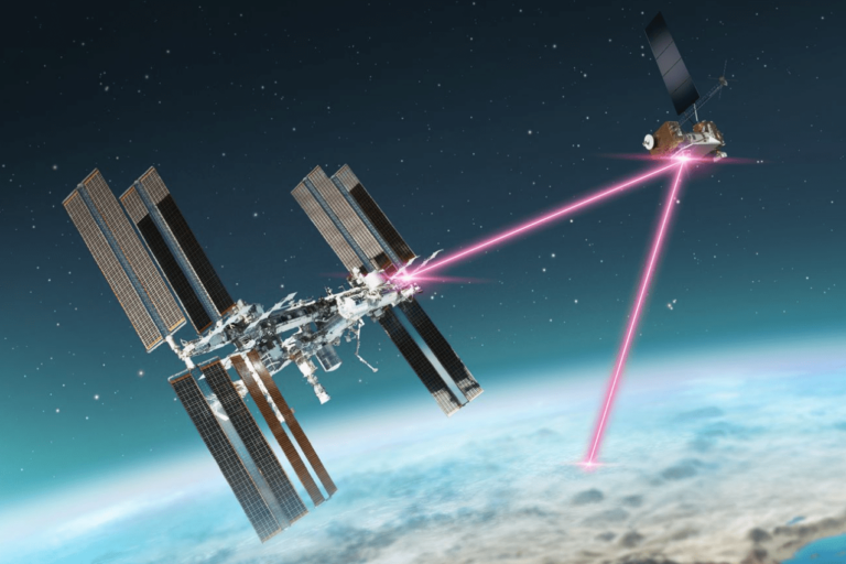 NASA izmanto lāzerus saziņai ar Starptautisko kosmosa staciju