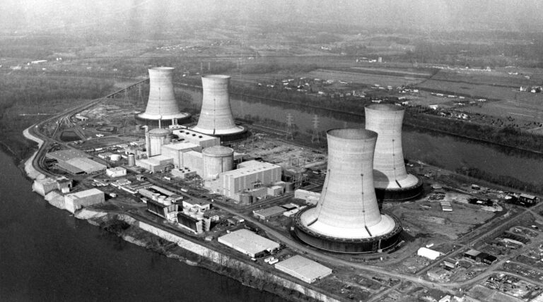 Microsoft plāno atsākt darbināt šaubīgu atomelektrostaciju