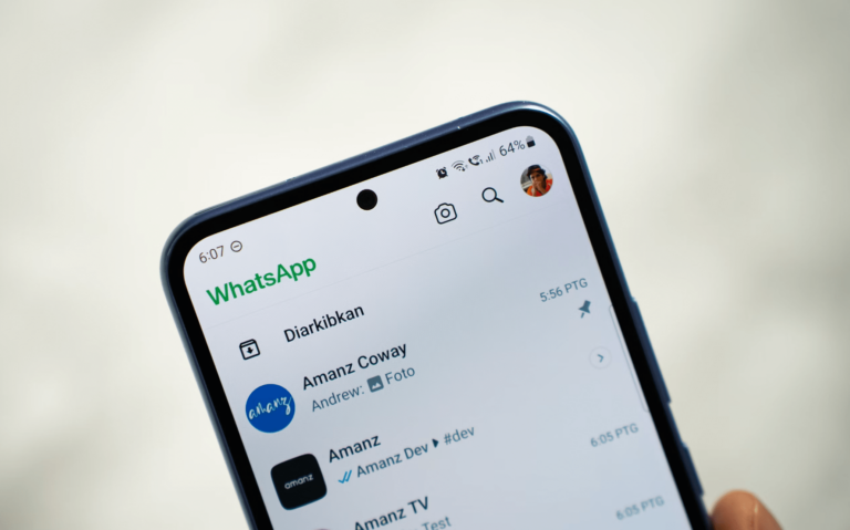 “WhatsApp” testē funkciju, kas automātiski bloķē ziņas no nezināmiem lietotājiem