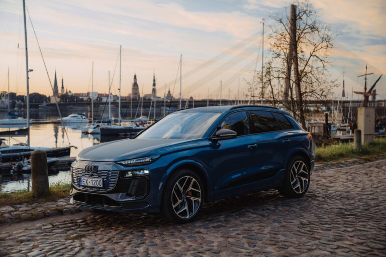 Latvijā prezentēts jaunais Audi Q6 e-tron