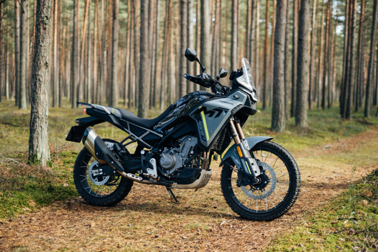 Jaunais CFMOTO 450MT ir pārāk labs savai cenai