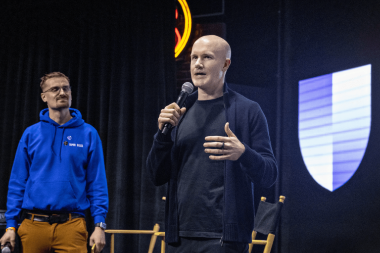 “Coinbase” vadītājs: Ik nedēļu platformā tiek izveidots miljons jaunu kriptovalūtu