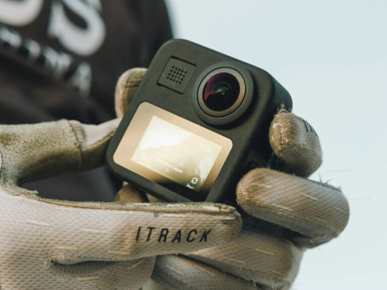 Kapi! “GoPro” brīdina, ka finanšu problēmu dēļ uzņēmumam var nākties pārtraukt darbību