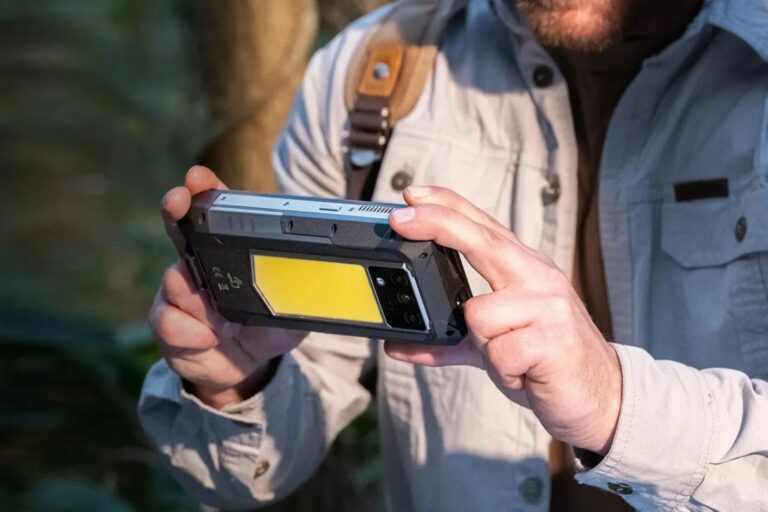 Oukitel WP100 Titan viedtālrunis gaidīšanās režīmā spēs darboties līdz 6 mēnešiem