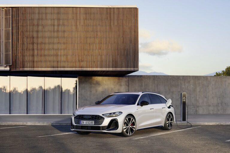 Audi iepazīstina ar jauno A5 e-hybrid: plug-in hibrīdu ar iespaidīgu elektrisko sniedzamību