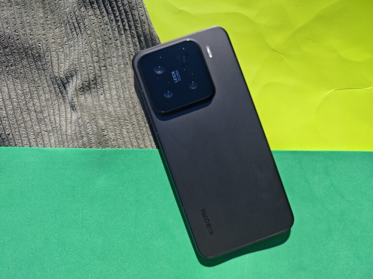 Xiaomi 15 viedtālruņa apskats – izmēram tomēr ir nozīme