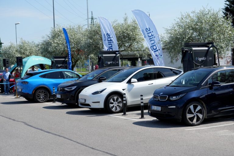 Ignitis ON ar 16 miljonu eiro ES līdzfinansējumu Baltijas valstīs uzstādīs 500 elektroauto uzlādes punktus