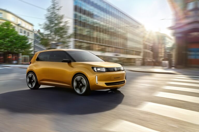 Ministrija skaidro plānoto atbalstu elektroauto iegādei mazaizsargātām mājsaimniecībām, eksperti piesardzīgi un gaida detaļas