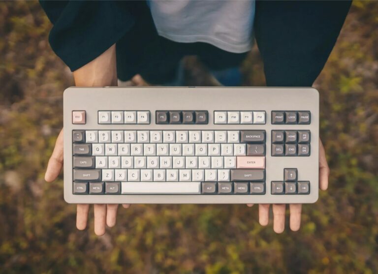 Seneca radītā mehāniskā tastatūra maksā 3600 USD
