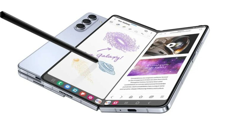 Pavisam drīz “Samsung” varētu parādīt savu trīs daļās salokāmo viedtālruni