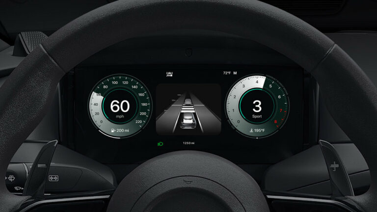 “BMW” paziņo, ka savās mašīnās neieviesīs “Apple CarPlay Ultra” sistēmu