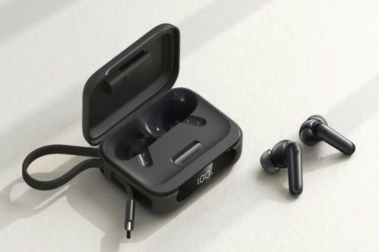 Jaunās “Anker Soundcore” bezvadu austiņas spēj uzlādēt telefonu