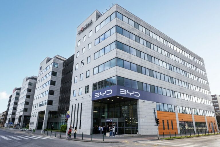 “BYD” paziņo par Eiropas biznesa centrālā biroja un pētniecības centra izveidi Ungārijā