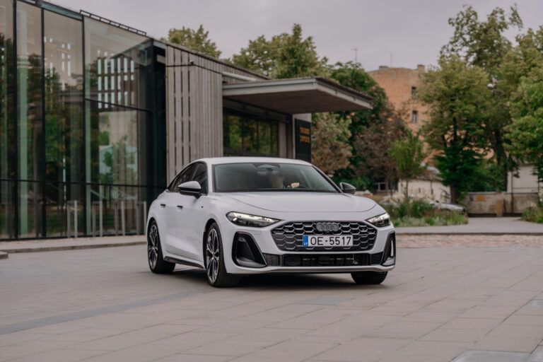 “Audi” vairākos modeļos atsakās no skārienjutīgajām pogām un joslām