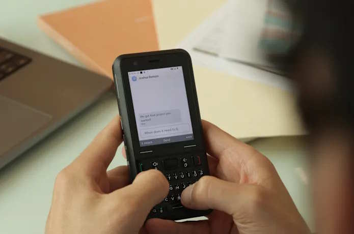 “Keyphone” iedvesmojies no “BlackBerry” un piedāvā viedtālruni ar pilnu tastatūru