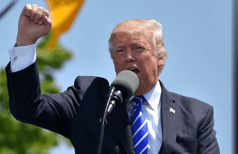 Donalds Tramps nāk klajā ar vērienīgu MI rīcības plānu
