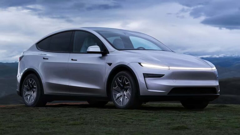 Tesla pārdošanas apjomi Eiropā oktobrī samazinājušies par gandrīz 50%