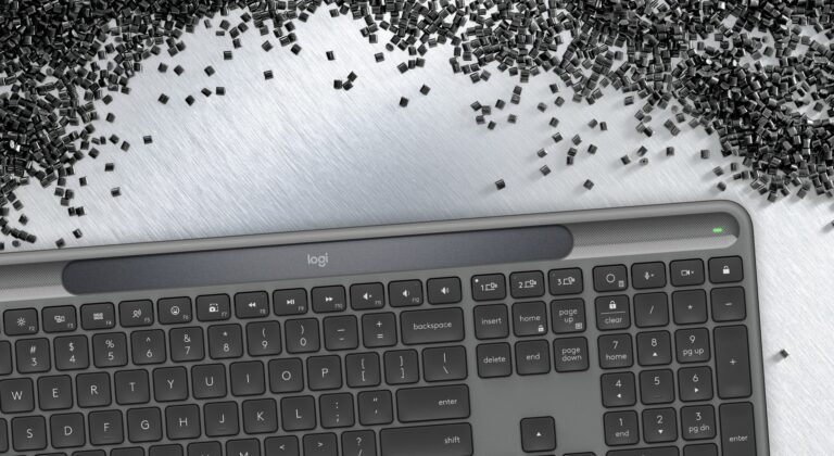 Prezentēta “Logitech Signature Slim Solar+ K980” tastatūra, ko pašiem nevajag uzlādēt