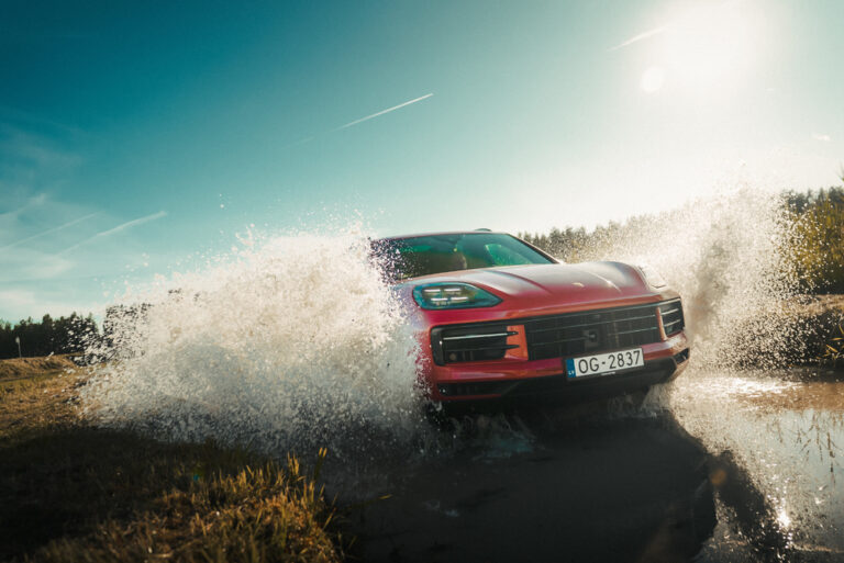 “Porsche Latvija” atklāj savu pirmo “Off-Road” trasi Latvijā