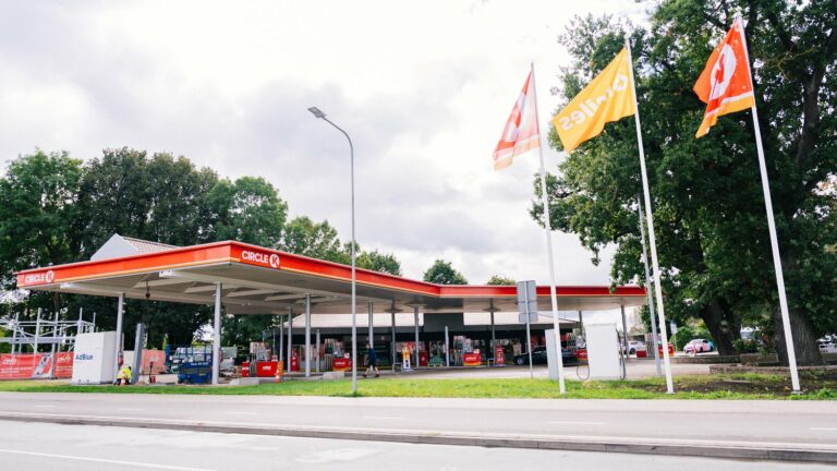 Arī “Circle K” beidzot Latvijā piedāvā dīzeļdegvielu, kas ražota no hidrogenētas augu eļļas