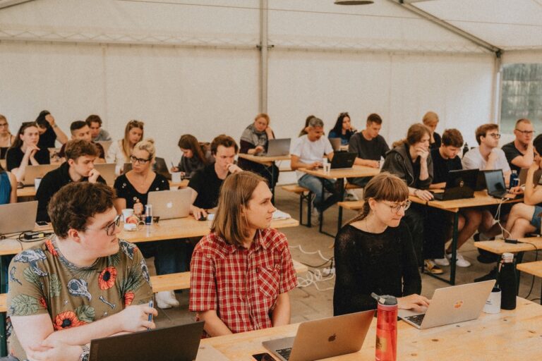 Oktobra vidū norisināsies “Student Defence Hackathon” ar 5000 EUR balvu fondu aizsardzības inovāciju radīšanai