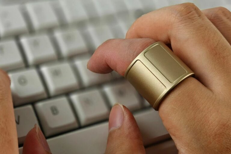 “Prolo Ring” viedais gredzens spēs aizvietot datorpeli