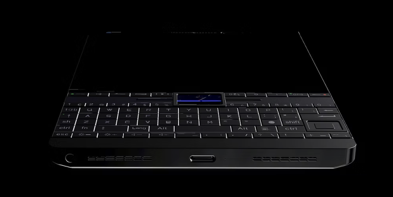 “Lotus Diplomat” ir viedtālruņa koncepts ar pilnu tastatūru vislabākajās “BlackBerry” tradīcijās