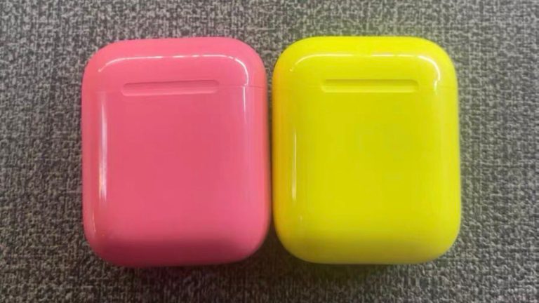 “Apple” savulaik testējis krāsainas “AirPods” uzlādes kārbiņas