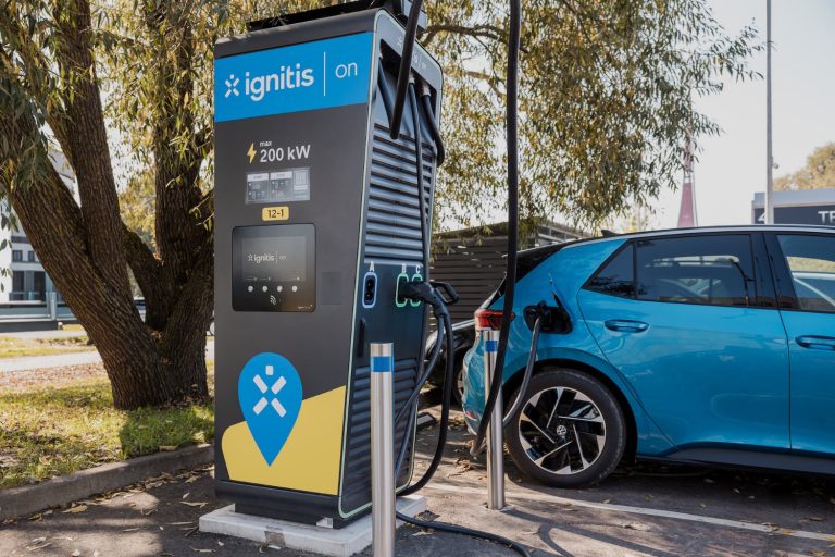 Pērn par 140% pieauga elektroauto uzlādes apjoms “Ignitis ON” staciju tīklā Baltijas valstīs