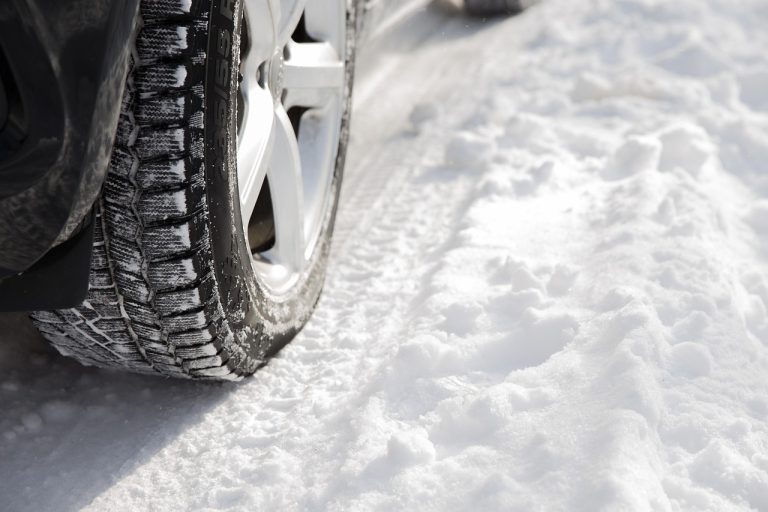 CSDD arī šajā gadā aicina autovadītājus piedalīties bezmaksas ziemas braukšanas konsultācijās