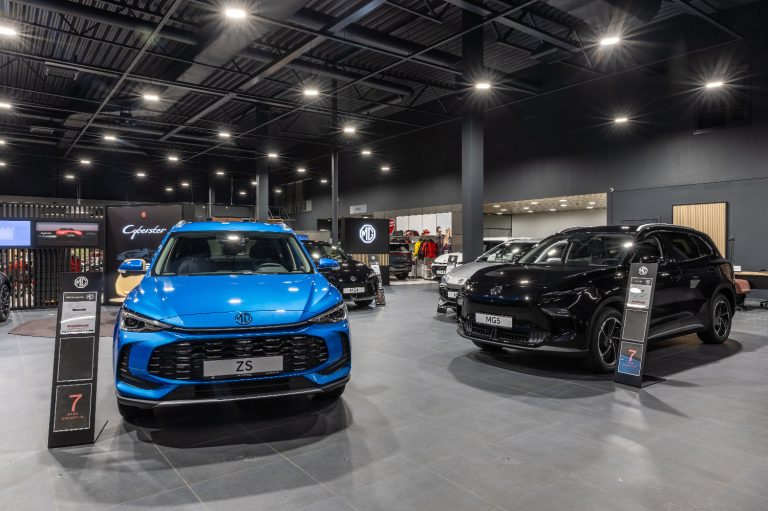“AUTOBRAVA Motors” atklāj pirmo MG autosalonu Latvijā
