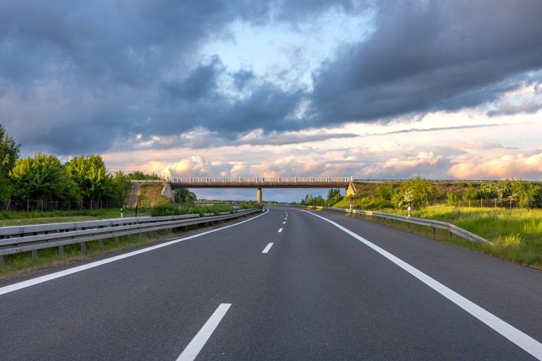 “Tele2” visas savas bāzes stacijas gar autoceļu “Via Baltica” aprīkojis ar 5G tehnoloģiju