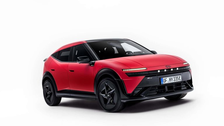 “Hyundai” turpina paplašināt elektroauto piedāvājumu un izziņo jauno kompakto “IONIQ3”
